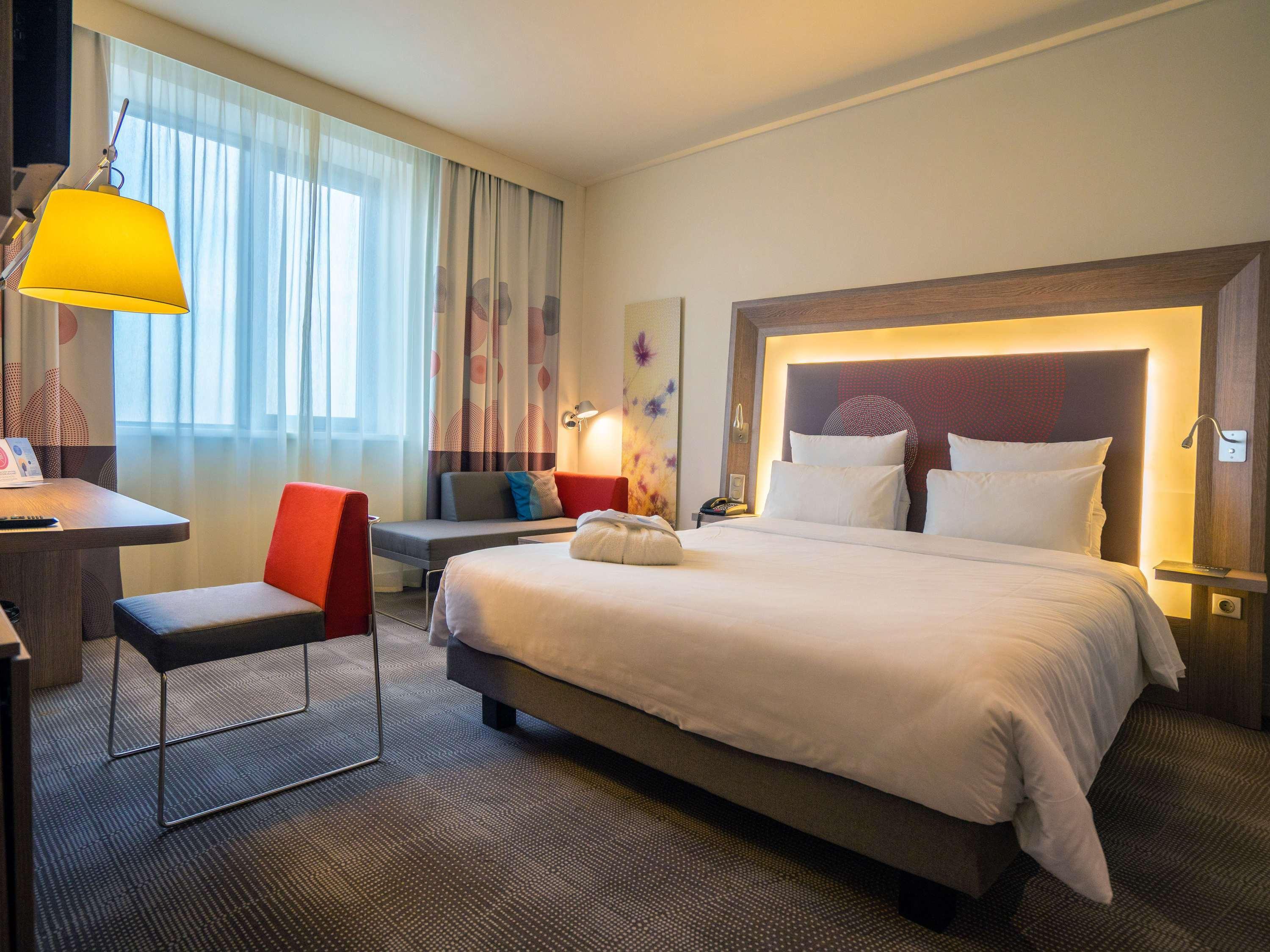 Novotel Almaty City Center Kültér fotó