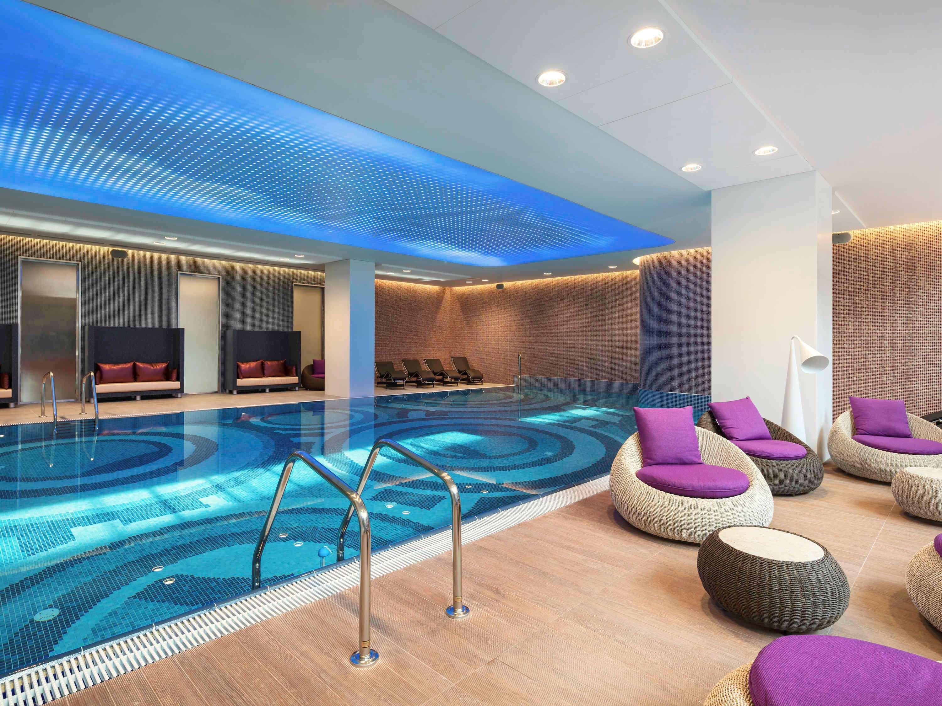 Novotel Almaty City Center Kültér fotó