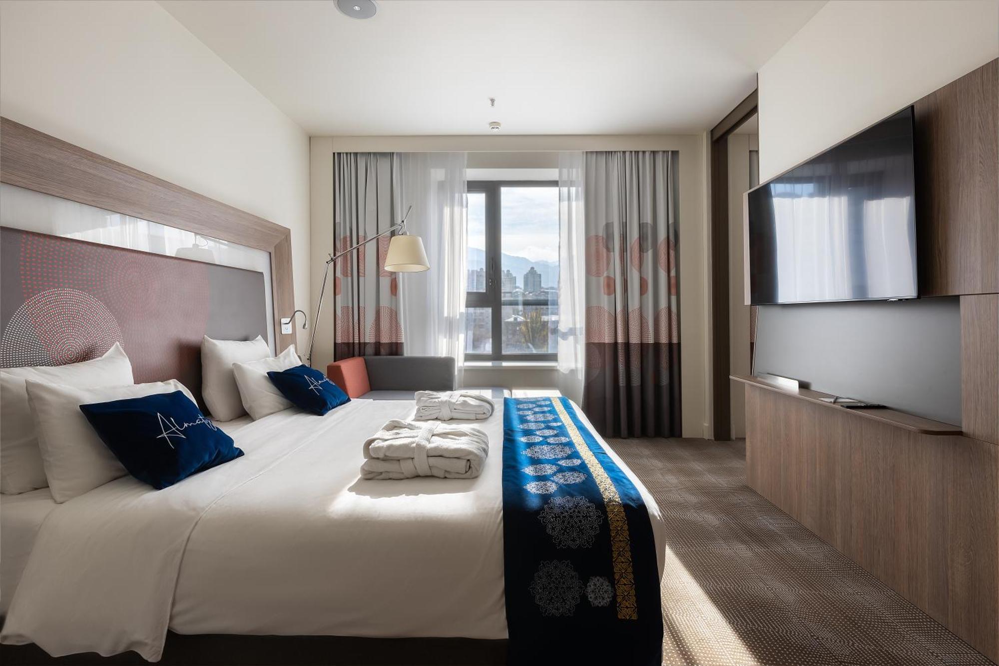 Novotel Almaty City Center Kültér fotó
