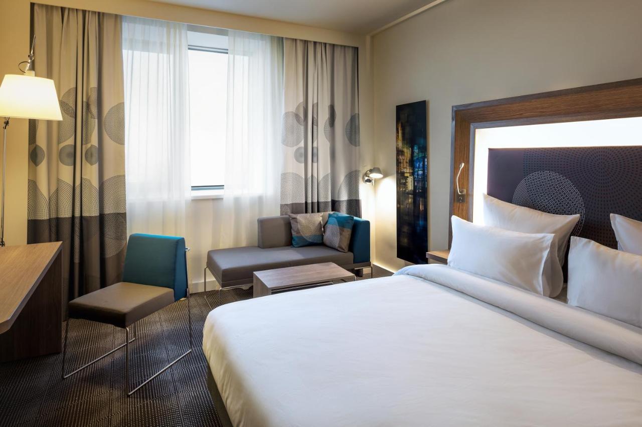 Novotel Almaty City Center Kültér fotó