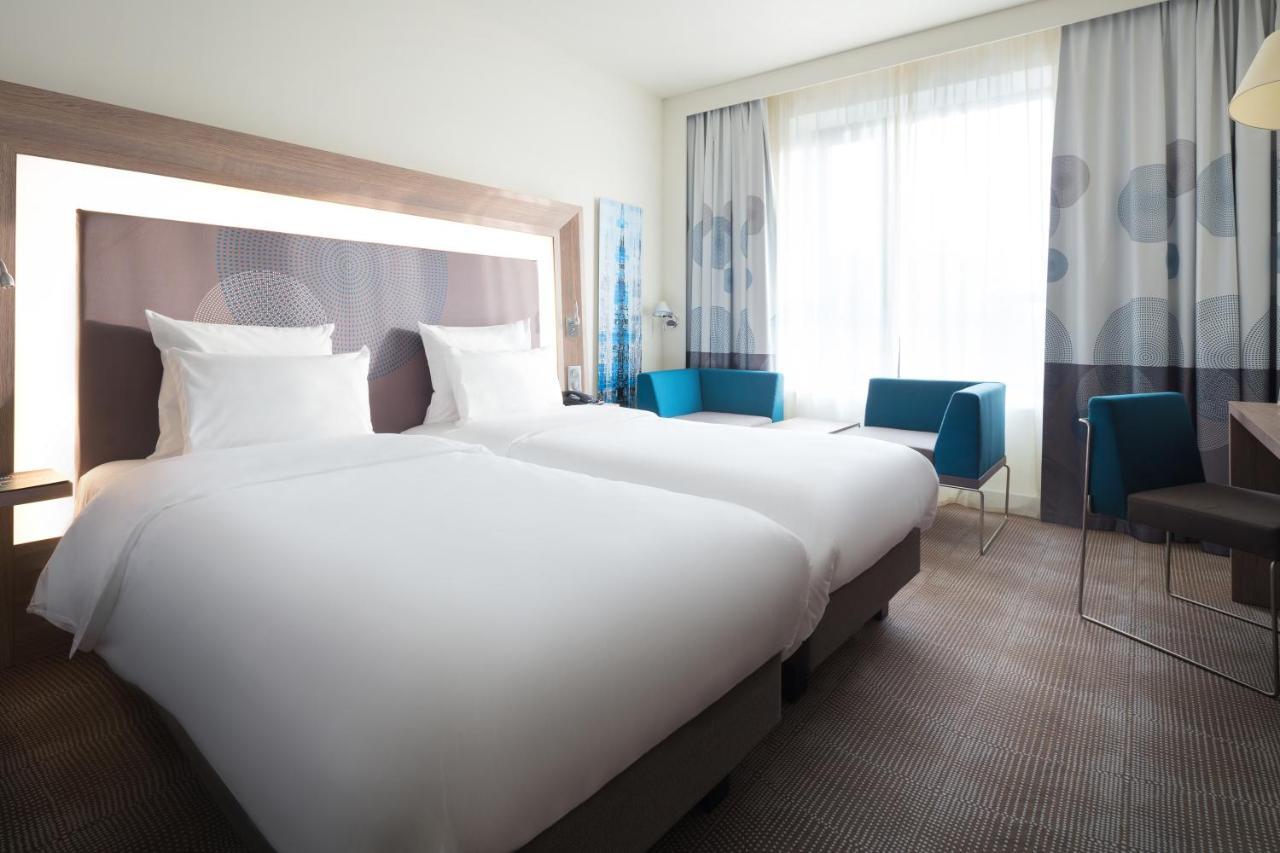 Novotel Almaty City Center Kültér fotó