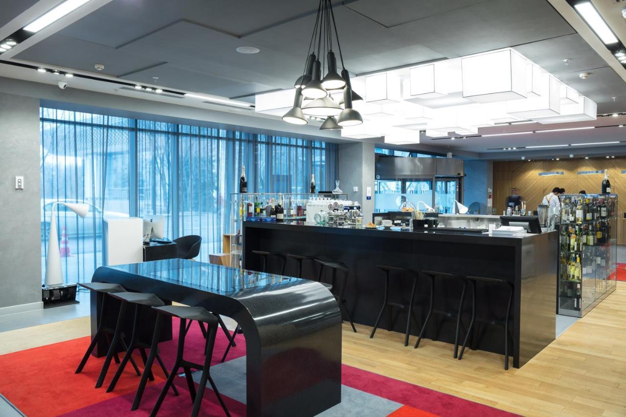 Novotel Almaty City Center Kültér fotó
